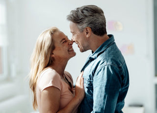 24 ans de mariage : Signification et Idées Cadeaux pour les Noces de Satin
