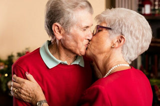 70 ans de mariage : Signification et idées cadeaux pour les noces de platine
