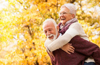 53 ans de mariage : Signification et idées cadeaux pour les noces de merisier