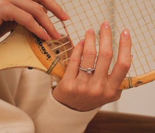 Bague solitaire en diamant de synthèse : guide complet pour bien choisir