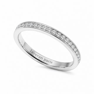 Alliance diamant ou alliance lisse : comment faire le choix pour votre mariage