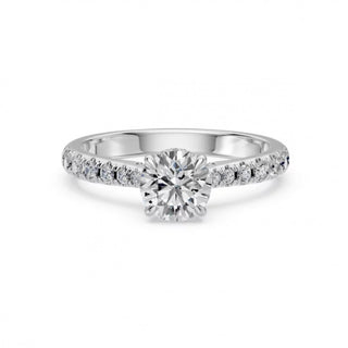 Bague pavée en diamant de synthèse : tout savoir avant d'acheter