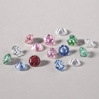 Diamant de synthèse vs zircon cubique : peut-on vraiment les confondre ?