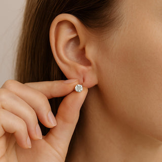 Trou d’oreille qui se rebouche : toutes nos astuces pour l’éviter
