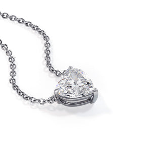 Pendentif Montaigne Cœur, diamants de laboratoire, or blanc 18 carats ou platine 950 — Maison Laveran Paris