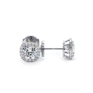 Boucles d'Oreilles Odéon Diamant Coussin, halo de diamants de laboratoire, or blanc 18 carats ou platine 950 — Maison Laveran Paris