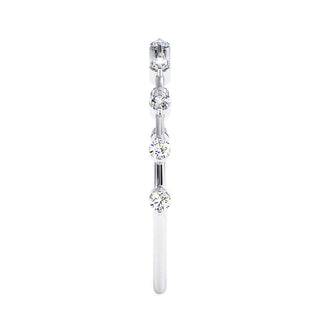 Demi-Alliance Saint-Louis, diamants de laboratoire, or blanc 18 carats ou platine 950 — Maison Laveran Paris