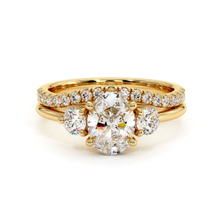 Bague Madeleine Diamant Ovale, diamants de laboratoire, or jaune 18 carats — Maison Laveran Paris
