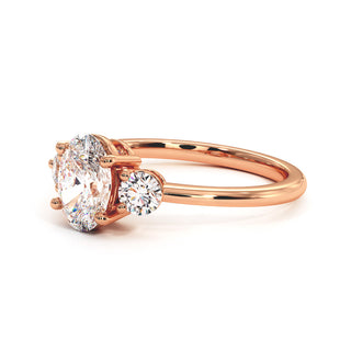 Bague Madeleine Diamant Ovale, diamants de laboratoire, or rose 18 carats — Maison Laveran Paris