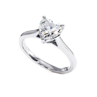 Bague Montaigne Cœur, solitaire diamant de laboratoire, or blanc 18 carats ou platine 950 — Maison Laveran Paris