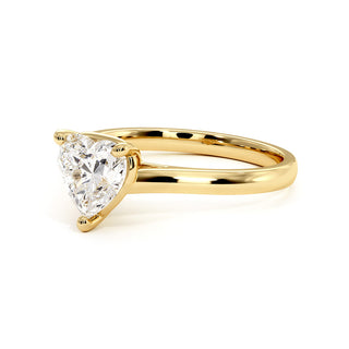 Bague Montaigne Cœur, solitaire diamant de laboratoire, or jaune 18 carats — Maison Laveran Paris
