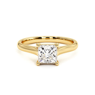 Bague Montaigne Princesse, solitaire diamant de laboratoire, or jaune 18 carats — Maison Laveran Paris