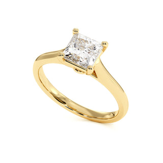 Bague Montaigne Princesse, solitaire diamant de laboratoire, or jaune 18 carats — Maison Laveran Paris
