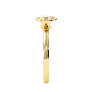 Bague Port Royal, solitaire diamant de laboratoire serti clos, or jaune 18 carats — Maison Laveran Paris