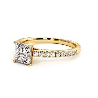 Bague Vendôme Diamant Princesse, diamants de laboratoire, or jaune 18 carats — Maison Laveran Paris