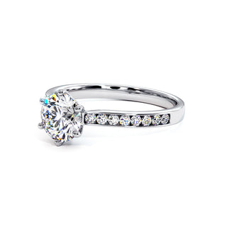 Solitaire Concorde, diamant de laboratoire sur jonc pavé, or blanc 18 carats ou platine 950 — Maison Laveran Paris