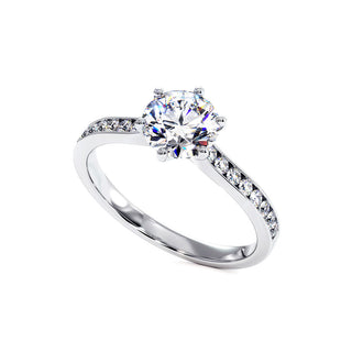 Solitaire Concorde, diamant de laboratoire sur jonc pavé, or blanc 18 carats ou platine 950 — Maison Laveran Paris