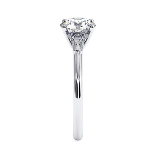 Solitaire Saint Paul, solitaire diamant de laboratoire, or blanc 18 carats ou platine 950 — Maison Laveran Paris