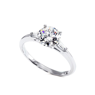 Solitaire Saint Paul, solitaire diamant de laboratoire, or blanc 18 carats ou platine 950 — Maison Laveran Paris