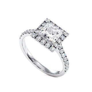 Bague Odéon Diamant Princesse, halo de diamants de laboratoire, or blanc 18 carats ou platine 950 — Maison Laveran Paris