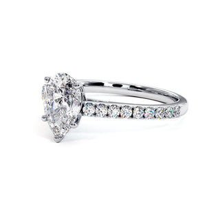 Bague Vendôme Diamant Poire, diamants de laboratoire, or blanc 18 carats ou platine 950 — Maison Laveran Paris