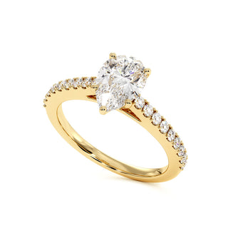 Bague Vendôme Diamant Poire, diamants de laboratoire, or jaune 18 carats — Maison Laveran Paris