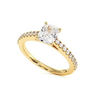 Bague Vendôme Diamant Coussin, diamants de laboratoire, or jaune 18 carats — Maison Laveran Paris