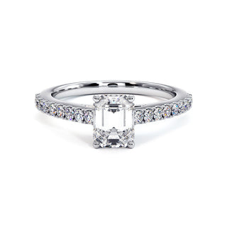 Bague Vendôme Diamant Taille Émeraude, diamants de laboratoire, or blanc 18 carats ou platine 950 — Maison Laveran Paris
