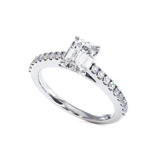 Bague Vendôme Diamant Taille Émeraude, diamants de laboratoire, or blanc 18 carats ou platine 950 — Maison Laveran Paris