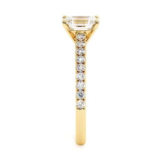 Bague Vendôme Diamant Taille Émeraude, diamants de laboratoire, or jaune 18 carats — Maison Laveran Paris