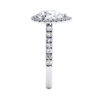 Bague Odéon Diamant Poire, halo de diamants de laboratoire, or blanc 18 carats ou platine 950 — Maison Laveran Paris