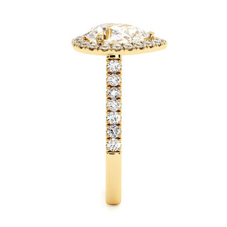 Bague Odéon Diamant Poire, halo de diamants de laboratoire, or jaune 18 carats — Maison Laveran Paris