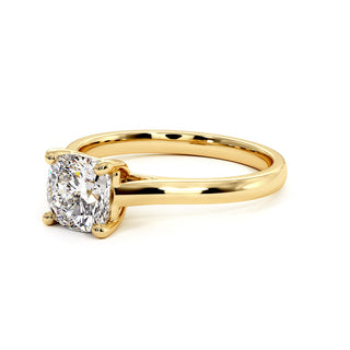 Bague Montaigne Diamant Coussin, solitaire diamant de laboratoire, or jaune 18 carats — Maison Laveran Paris