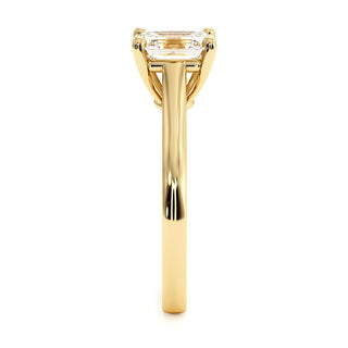 Bague Montaigne Émeraude, solitaire diamant de laboratoire, or jaune 18 carats — Maison Laveran Paris