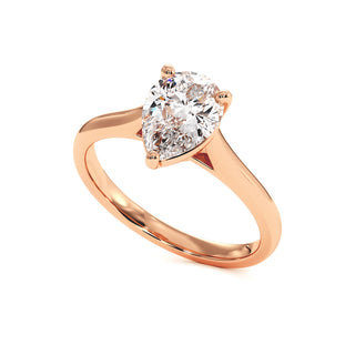 Bague Montaigne Poire, solitaire diamant de laboratoire, or rose 18 carats — Maison Laveran Paris