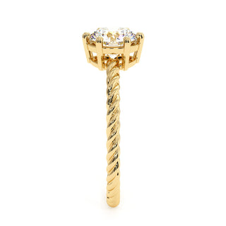 Bague Lafayette, solitaire diamant de laboratoire, or jaune 18 carats — Maison Laveran Paris