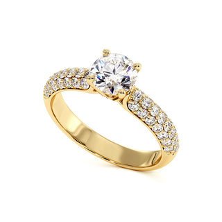 Bague Victor Hugo, diamant de laboratoire sur jonc pavé, or jaune 18 carats — Maison Laveran Paris