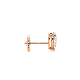 Boucles d'Oreilles Montaigne Diamant Poire, puces solitaires en diamants de laboratoire, or rose 18 carats — Maison Laveran Paris