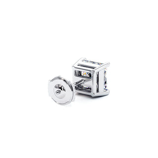 Boucles d'Oreilles Montaigne Diamant Princesse, puces solitaires en diamants de laboratoire, or blanc 18 carats ou platine 950 — Maison Laveran Paris