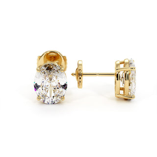 Boucles d'Oreilles Montaigne Diamant Ovale, puces solitaires en diamants de laboratoire, or jaune 18 carats — Maison Laveran Paris
