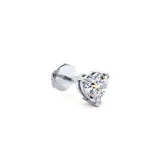 Boucles d'Oreilles Montaigne Diamant Cœur, puces solitaires en diamants de laboratoire, or blanc 18 carats ou platine 950 — Maison Laveran Paris