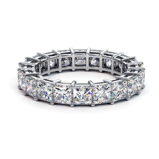 Alliance Montaigne Diamants Princesses, tour complet de diamants princesses de laboratoire, or blanc 18 carats ou platine 950 — Maison Laveran Paris