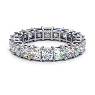 Alliance Montaigne Diamants Princesses, tour complet de diamants princesses de laboratoire, or blanc 18 carats ou platine 950 — Maison Laveran Paris