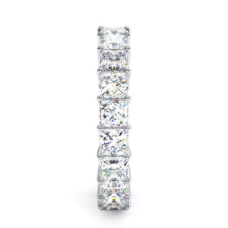 Alliance Montaigne Diamants Princesses, tour complet de diamants princesses de laboratoire, or blanc 18 carats ou platine 950 — Maison Laveran Paris