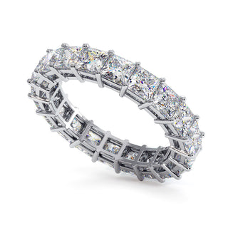 Alliance Montaigne Diamants Princesses, tour complet de diamants princesses de laboratoire, or blanc 18 carats ou platine 950 — Maison Laveran Paris