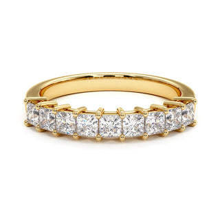 Demi-Alliance Montaigne Diamants Princesses, diamants de laboratoire, or jaune 18 carats — Maison Laveran Paris