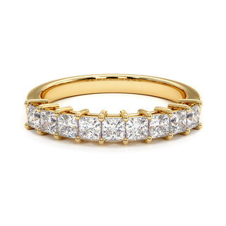 Demi-Alliance Montaigne Diamants Princesses, diamants de laboratoire, or jaune 18 carats — Maison Laveran Paris