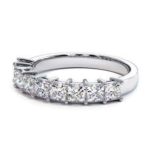 Demi-Alliance Concorde Diamants Princesses, diamants de laboratoire, or blanc 18 carats ou platine 950 — Maison Laveran Paris