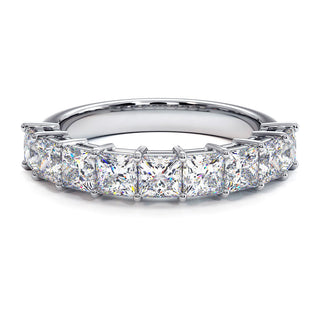 Demi-Alliance Concorde Diamants Princesses, diamants de laboratoire, or blanc 18 carats ou platine 950 — Maison Laveran Paris
