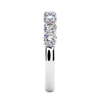 Demi-Alliance Montaigne Diamants Ronds 7 pierres, diamants de laboratoire, or blanc 18 carats ou platine 950 — Maison Laveran Paris